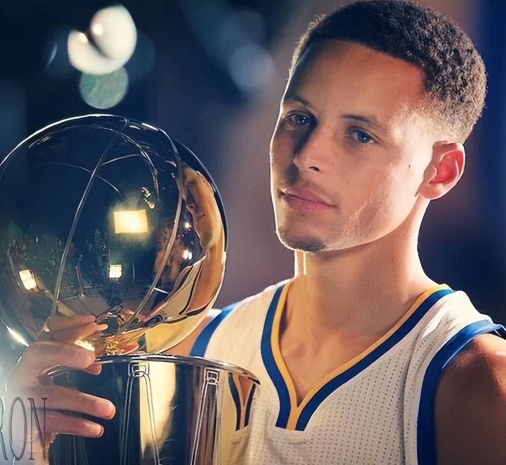 辽宁队锋线 辽宁队锋线